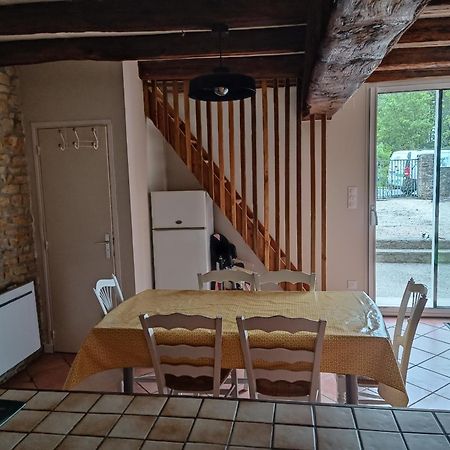Charmante Maison En Pierres Sainte-Radégonde-des-Noyers Kültér fotó